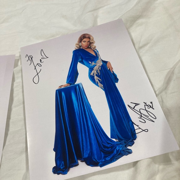 Signed Aja Duo Prints - Picture 3 of 7